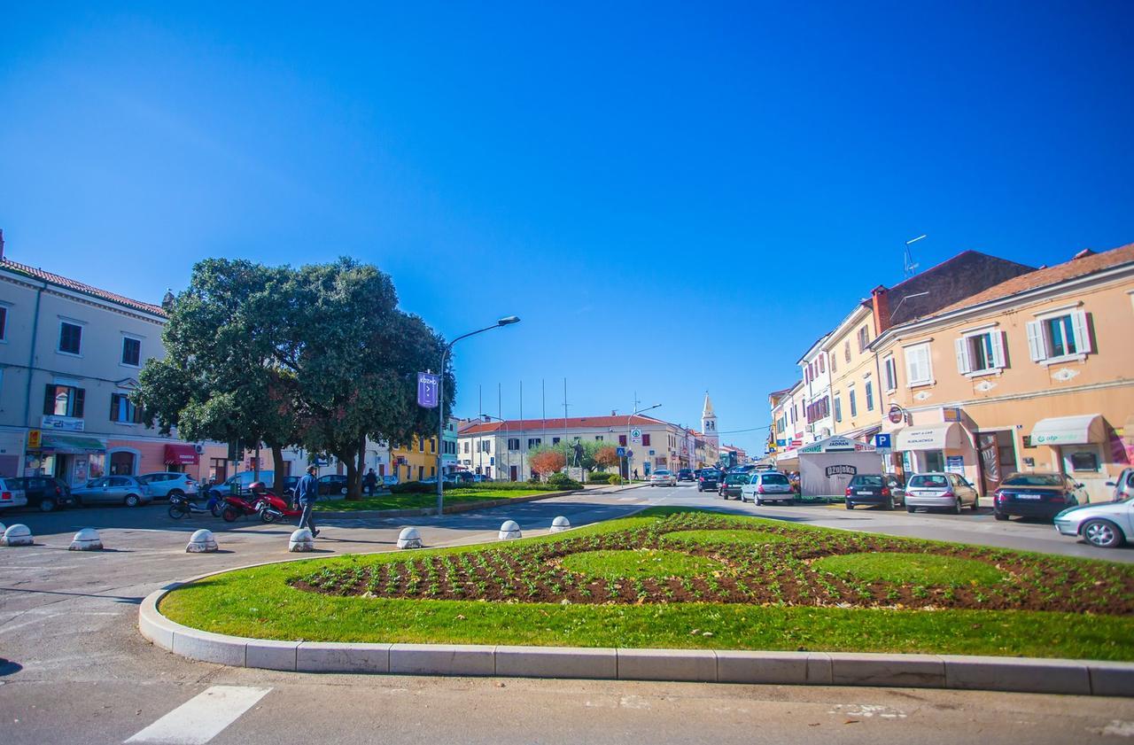 Apartments Simonetti Poreč Eksteriør billede